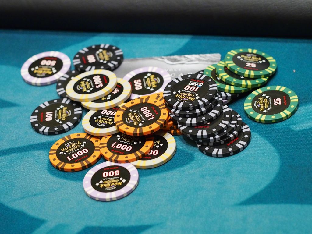 hard rock casino hollywood poker