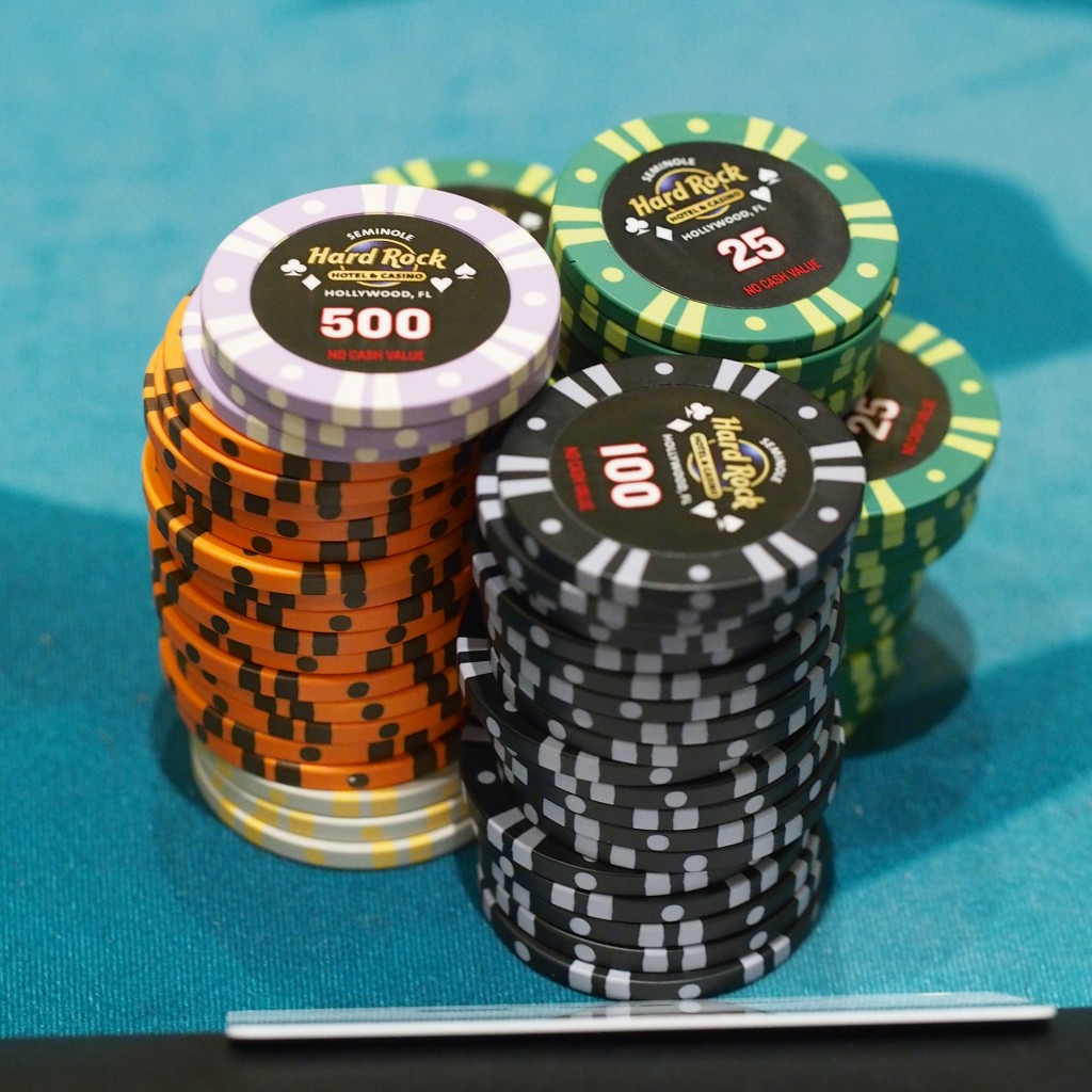 hard rock cafe casino poker chip